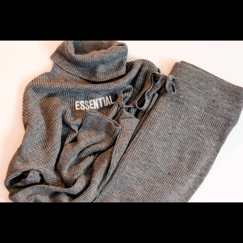 Essential Set - image 5